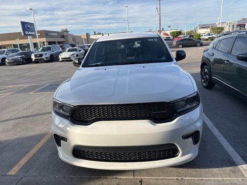 Used 2021 Dodge Durango SXT image 3