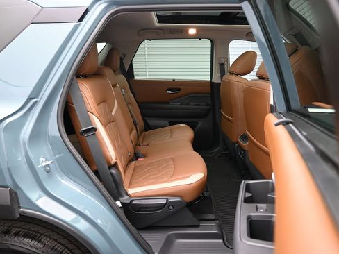 Used 2026 Nissan Pathfinder Platinum w/ Cargo Package FWD image 12
