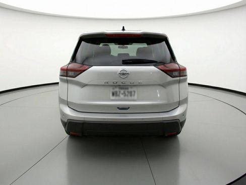 Used 2025 Nissan Rogue SV FWD image 7