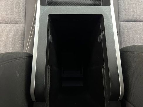 Used 2025 GMC Terrain Elevation image 37