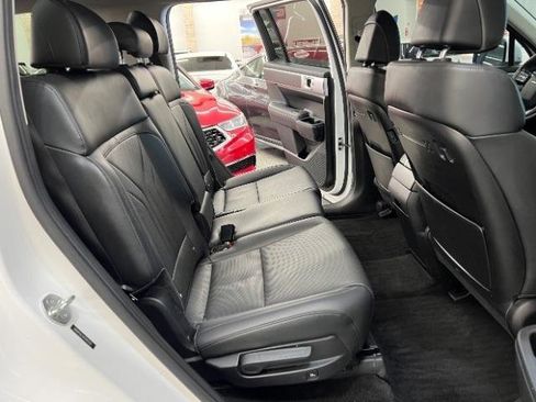 Used 2025 Hyundai Santa Fe SEL AWD/4WD image 27