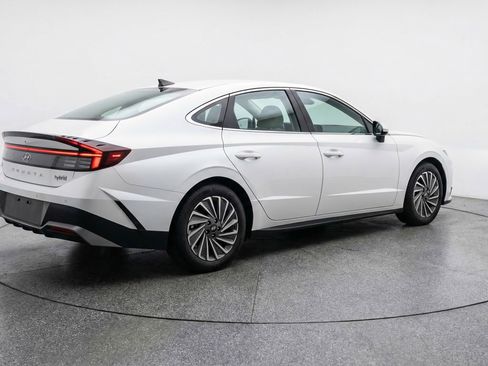 Used 2025 Hyundai Sonata SEL image 9