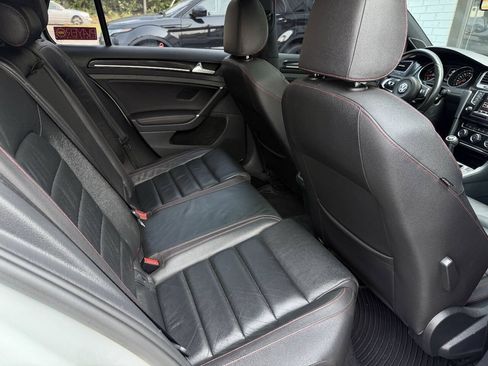Used 2015 Volkswagen GTI SE w/ Lighting Package (SEL) FWD image 12