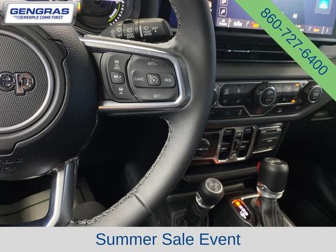 Certified 2025 Jeep Wrangler Unlimited Sahara AWD/4WD image 21