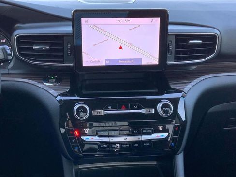 Used 2021 Ford Explorer Limited w/ Equipment Group 301A image 6