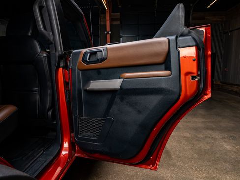 Used 2022 Ford Bronco Outer Banks w/ Sasquatch Package image 39