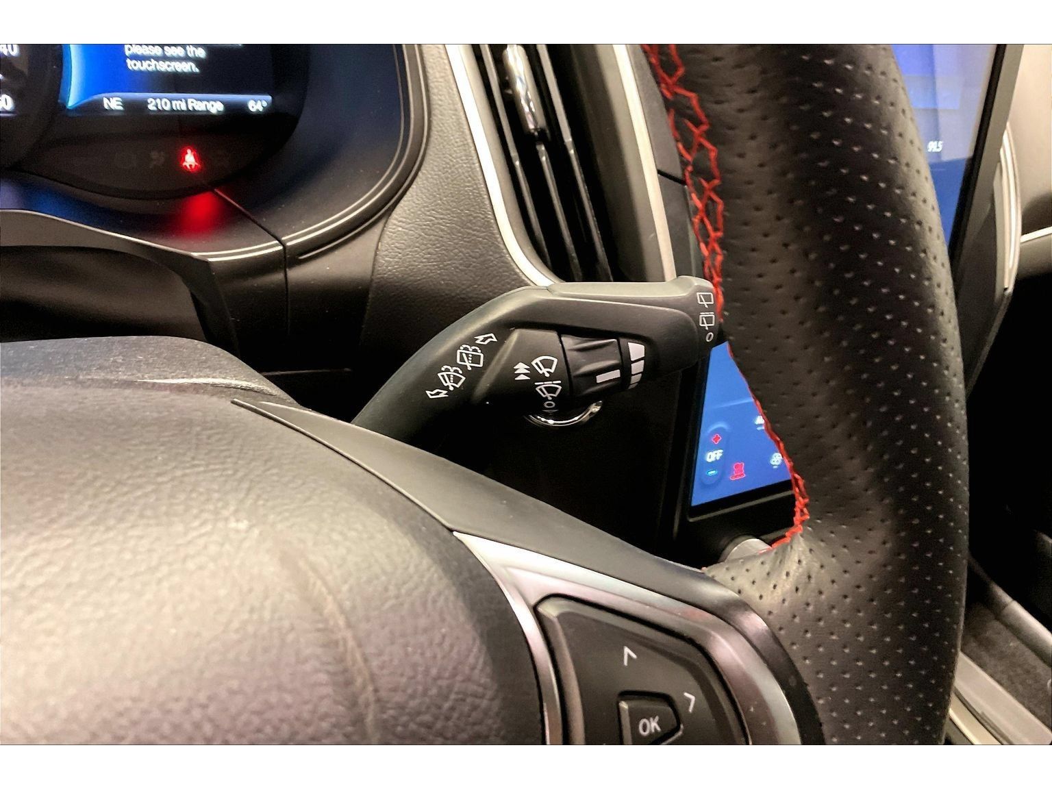 Used 2024 Ford Edge ST-Line AWD/4WD image 20