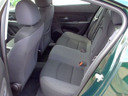 Used 2014 Chevrolet Cruze LT FWD image 8