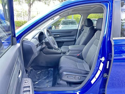 Used 2023 Honda CR-V EX image 2