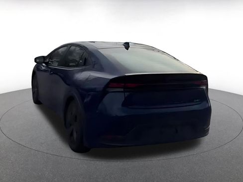 Used 2025 Toyota Prius LE image 12