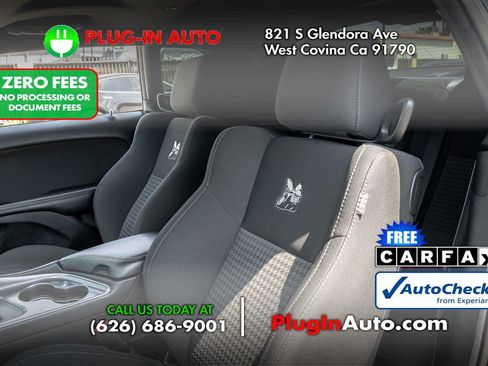 Used 2018 Dodge Challenger R/T Scat Pack RWD image 6