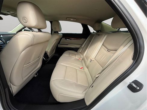 Used 2019 Cadillac XTS Luxury image 38