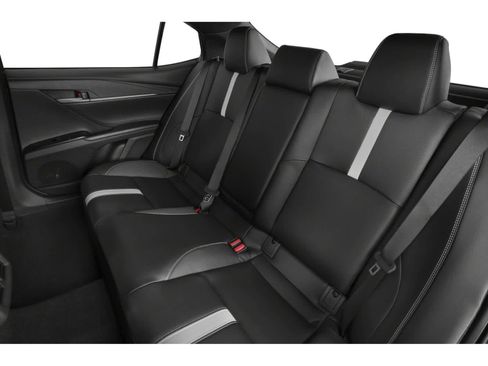 Used 2025 Toyota Camry SE image 8