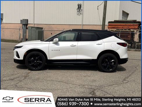 Used 2022 Chevrolet Blazer RS w/ Enhanced Convenience Package image 2