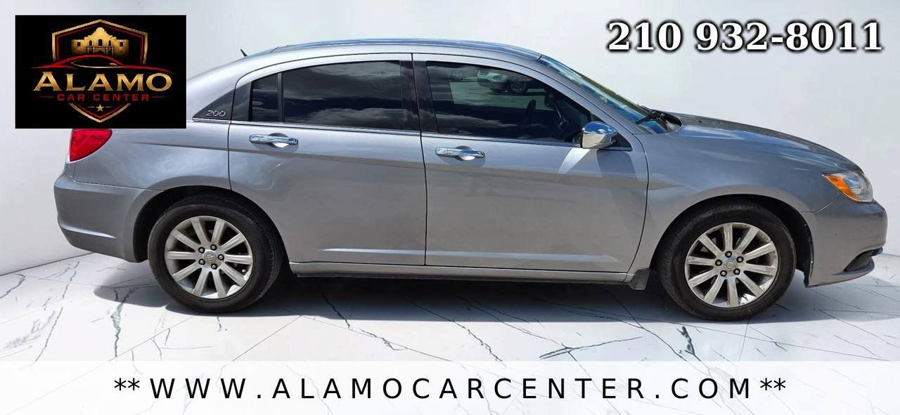 Used 2013 Chrysler 200 Limited FWD image 6