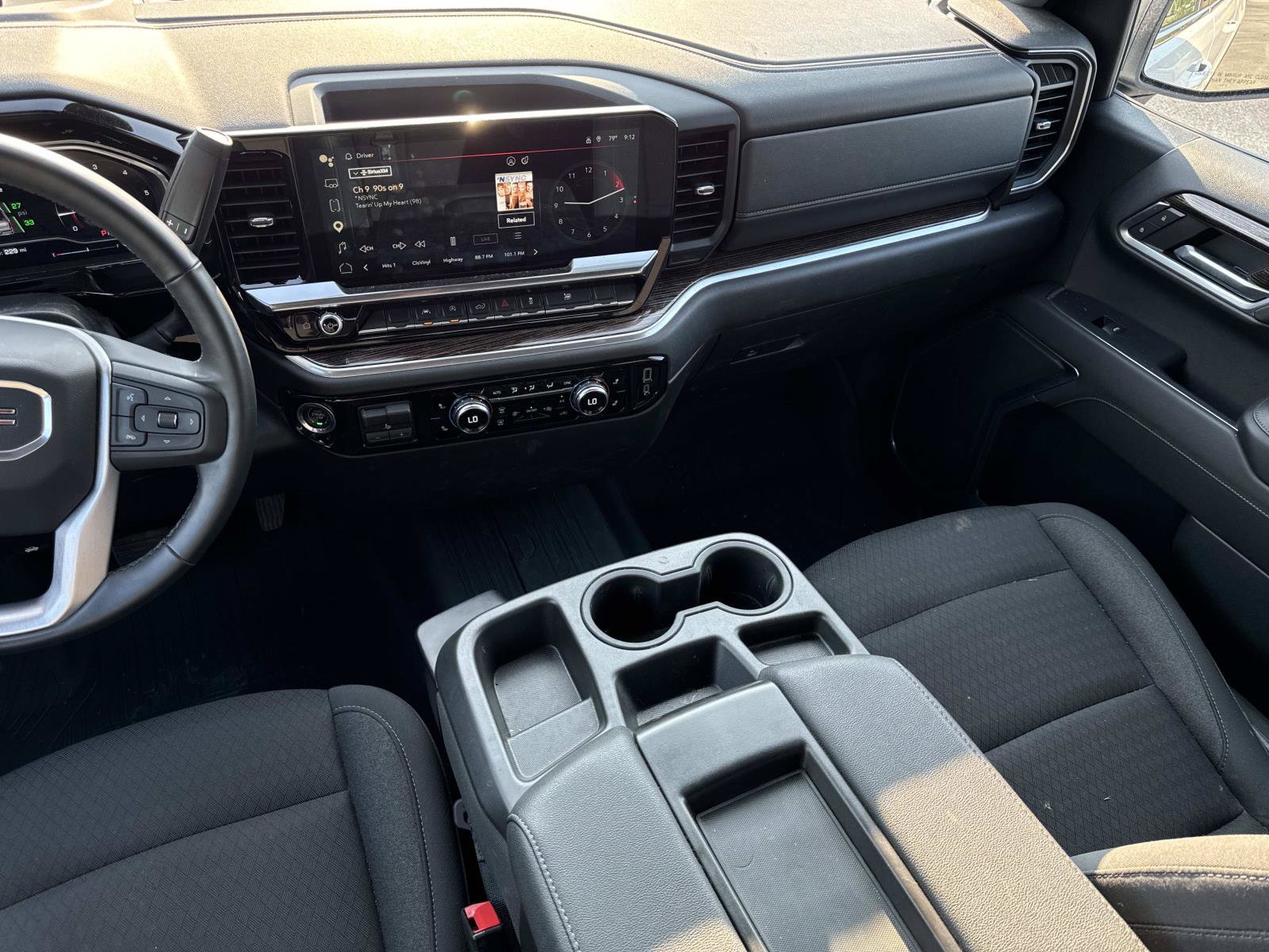 Used 2023 GMC Sierra 1500 SLE AWD/4WD image 14