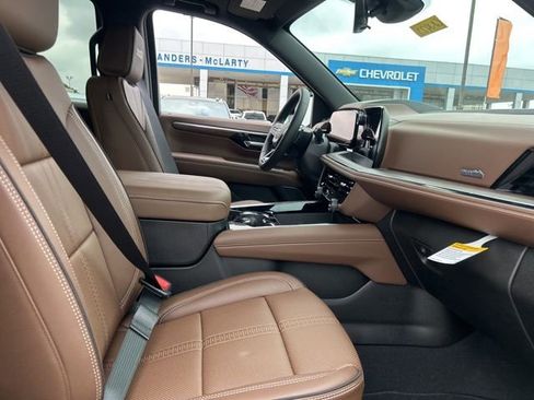 New 2026 Chevrolet Tahoe High Country w/ Sun And Tow Package image 35