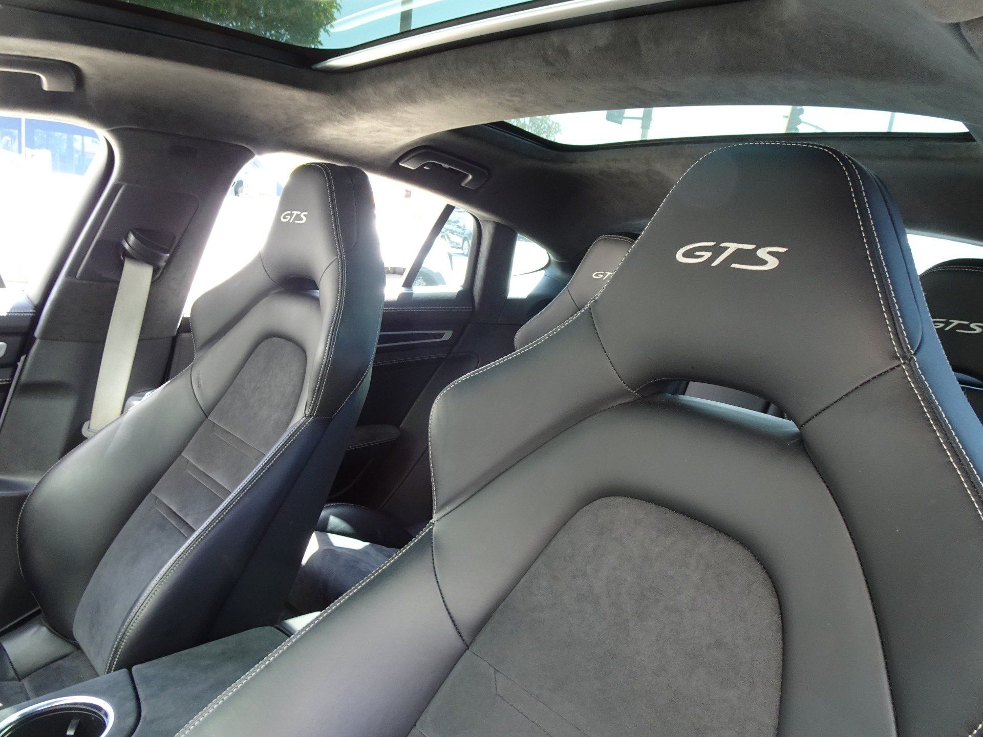 Used 2019 Porsche Panamera GTS AWD/4WD image 13