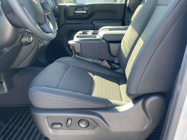 New 2026 Chevrolet Silverado 2500 Custom w/ Custom Value Package AWD/4WD image 11