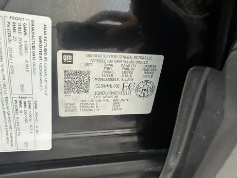 Used 2023 Chevrolet Traverse RS AWD/4WD image 45