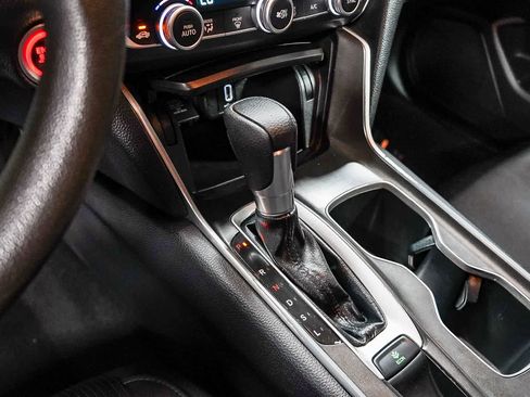 Used 2019 Honda Accord LX image 21