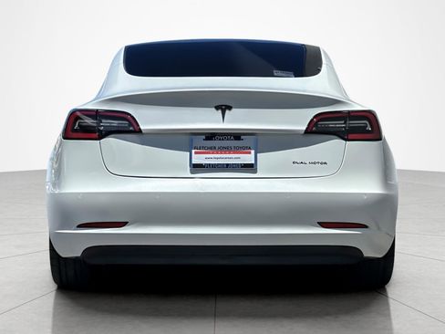 Used 2022 Tesla Model 3 Long Range AWD/4WD image 4