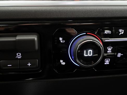 Used 2026 Chevrolet Silverado 1500 LT Trail Boss w/ Convenience Package II image 23