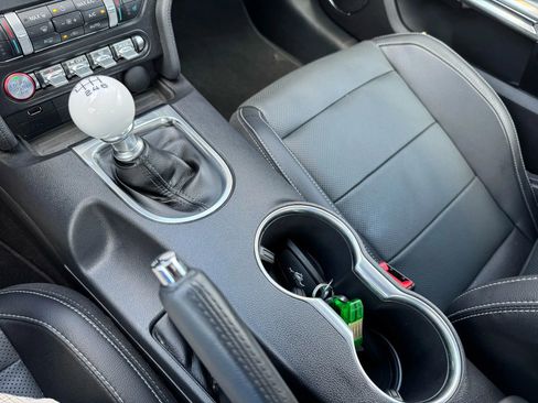 Used 2019 Ford Mustang GT Premium image 44