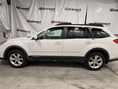 Used 2014 Subaru Outback 2.5i Limited w/ Accessory Value Package (OYT) image 2