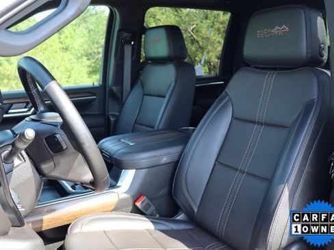 Used 2025 Chevrolet Silverado 2500 High Country w/ Technology Package image 22