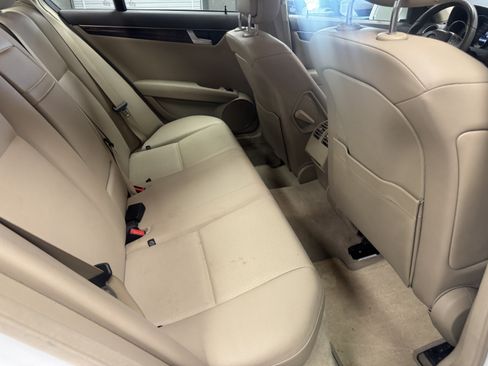 Used 2013 Mercedes-Benz C 250 Sedan image 14