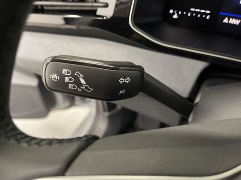 New 2026 Volkswagen Jetta SE FWD image 19