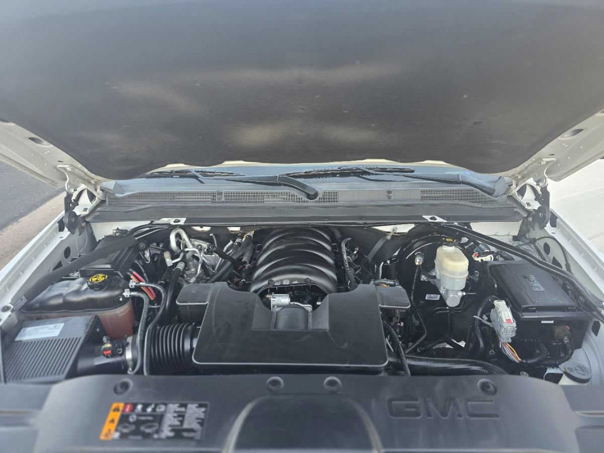Used 2019 GMC Yukon XL SLT w/ Open Road Package AWD/4WD image 19