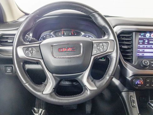 Used 2019 GMC Acadia SLT image 31