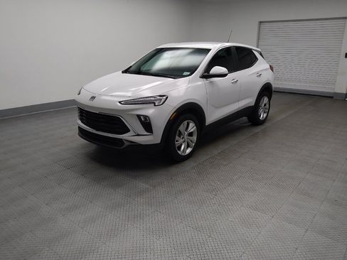 Used 2024 Buick Encore GX Preferred FWD image 2