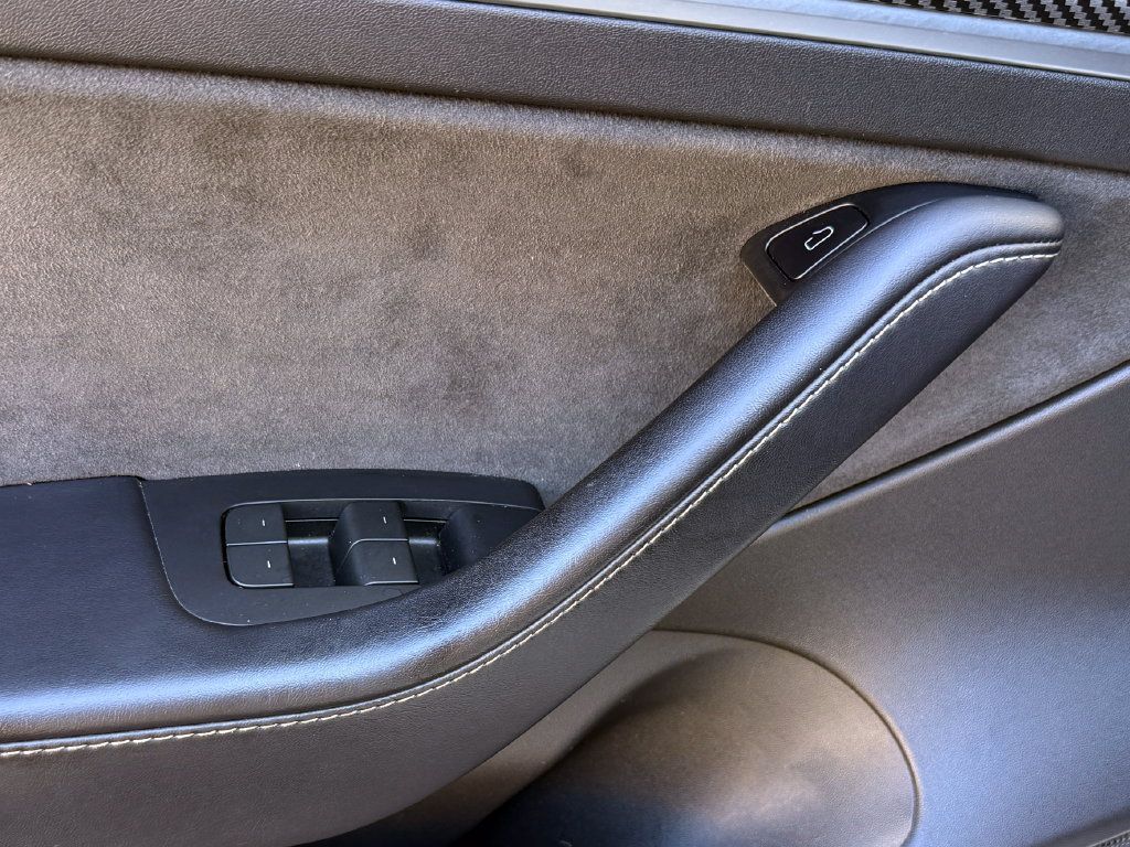 Used 2022 Tesla Model 3 Performance AWD/4WD image 17