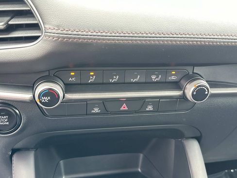 Used 2024 MAZDA MAZDA3 s image 12