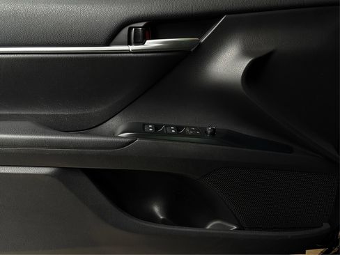 Used 2020 Toyota Camry TRD image 21