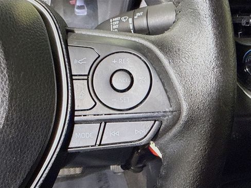 Used 2020 Toyota Corolla SE image 15