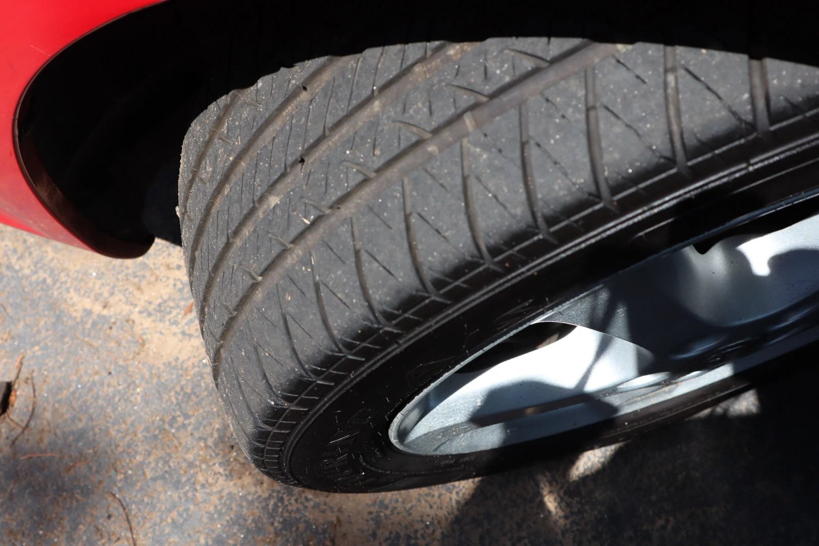 Used 2004 Toyota Solara SLE FWD image 26