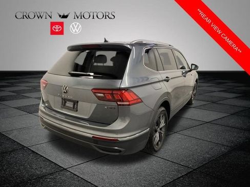 Used 2024 Volkswagen Tiguan SE AWD/4WD image 6