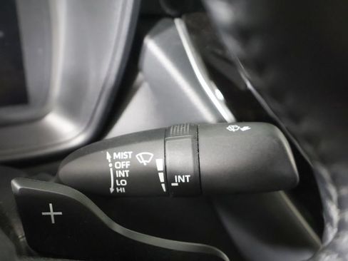 Used 2022 Toyota Corolla SE FWD image 33