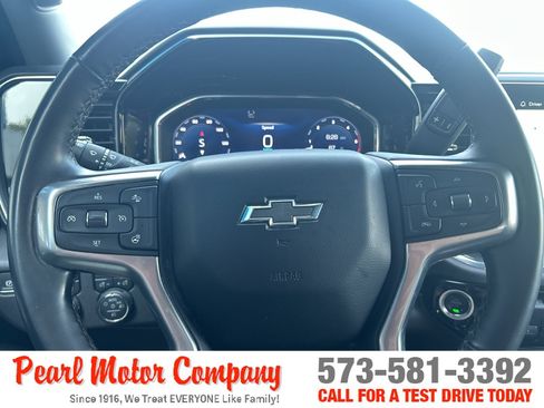 Used 2025 Chevrolet Silverado 2500 LTZ w/ LTZ Plus Package AWD/4WD image 13
