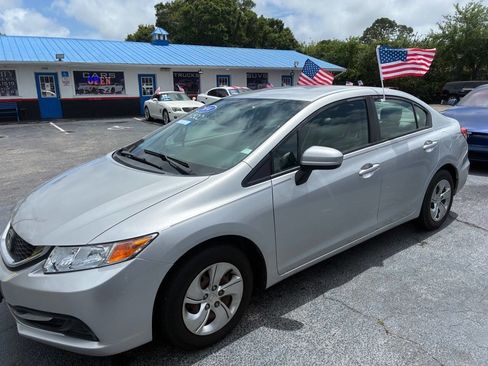 Used 2014 Honda Civic LX image 2
