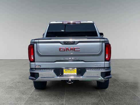 Used 2024 GMC Sierra 1500 SLT w/ SLT Premium Package AWD/4WD image 4