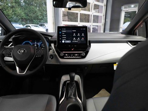 New 2026 Toyota Corolla SE w/ SE Premium Package image 20