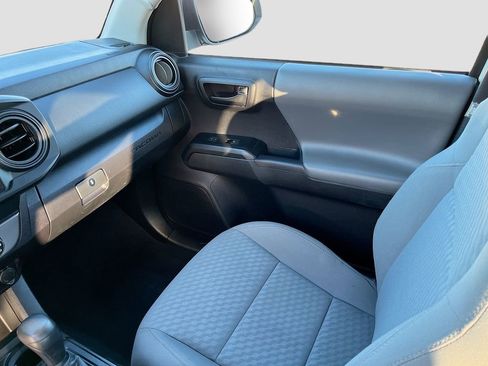 Used 2023 Toyota Tacoma SR AWD/4WD image 22