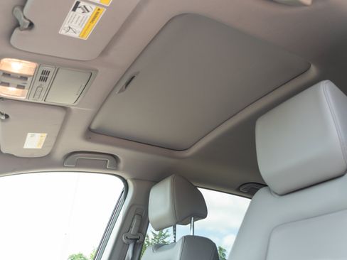 Used 2017 Honda CR-V EX-L image 18