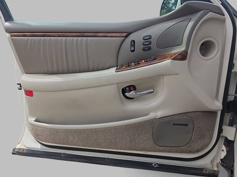 Used 2003 Buick Park Avenue Ultra w/ Ultra Luxury Package FWD image 28