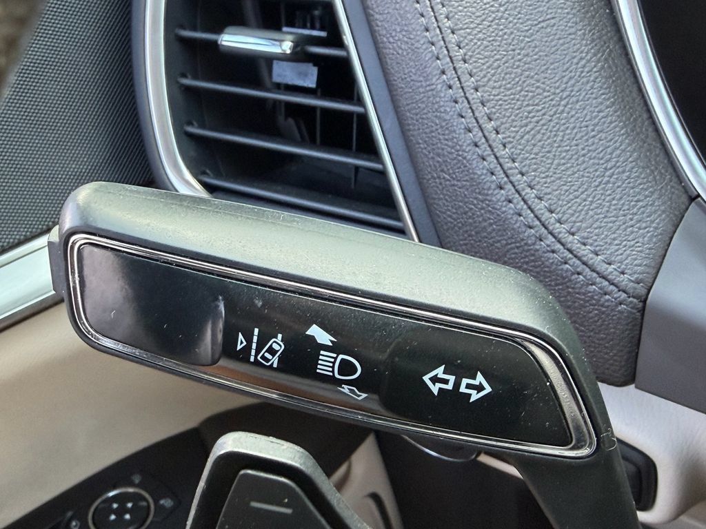 Used 2019 Lincoln Nautilus FWD image 30